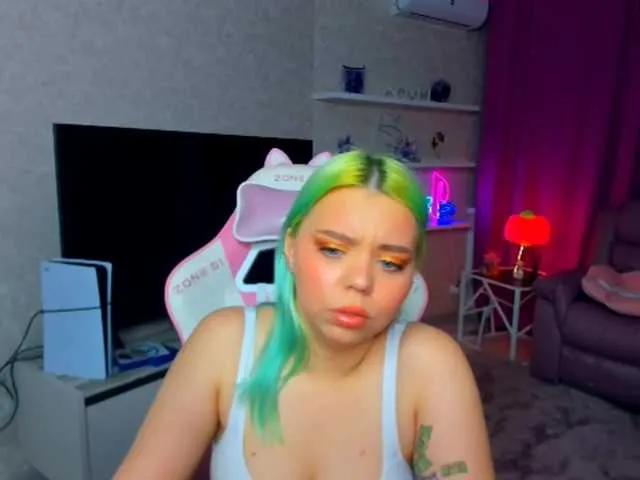 Offline FunnyVibe on BongaCams