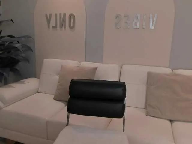 Freechat HannahJames on BongaCams