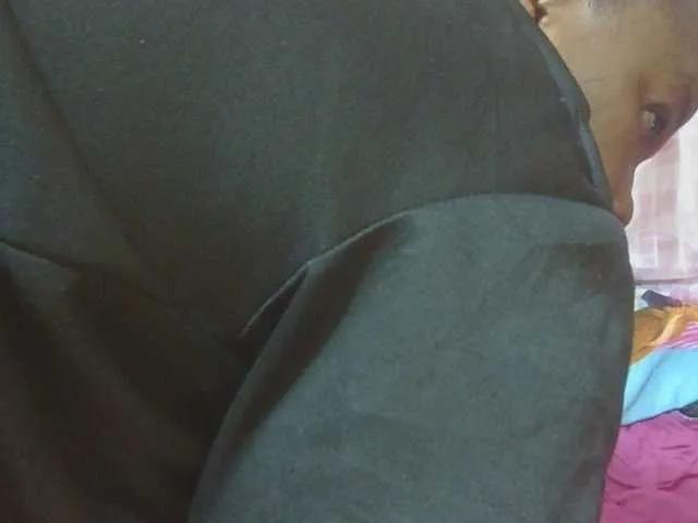 Offline Heavens01 on BongaCams