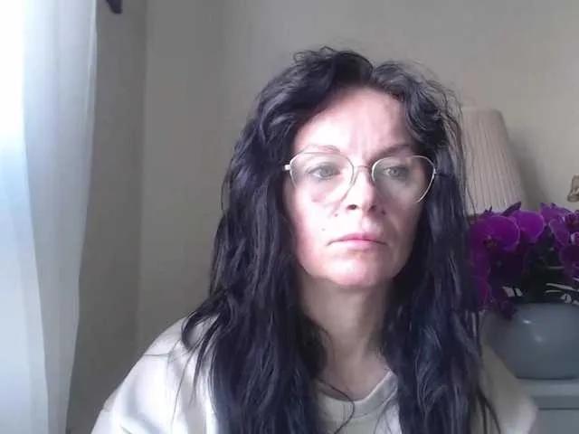 HelenSHOW1 on BongaCams 