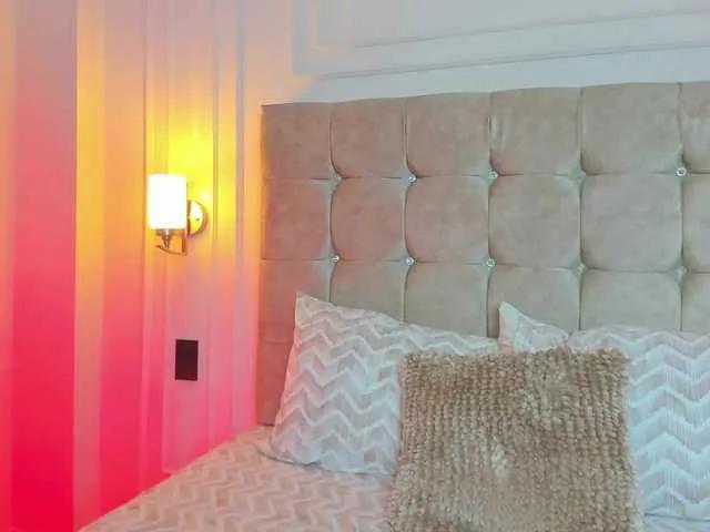 jasmineross on BongaCams