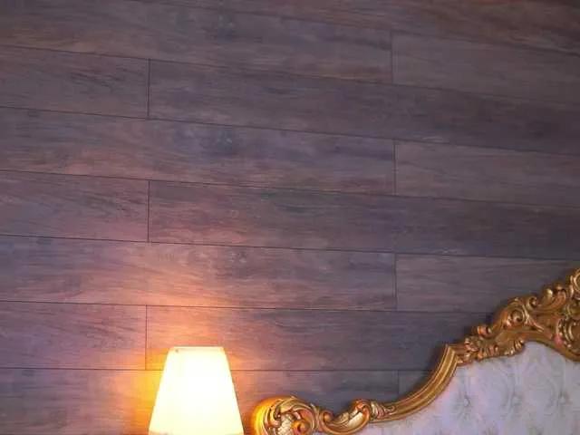 Freechat JuicyJessye on BongaCams