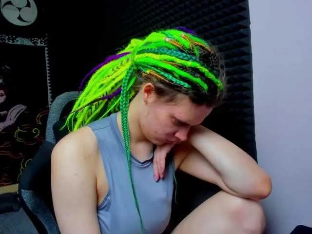 Offline KIKIKrash on BongaCams