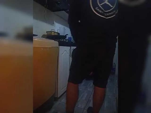 Offline Kingofqueen23 on BongaCams