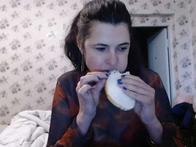 Offline KristiWhite on BongaCams