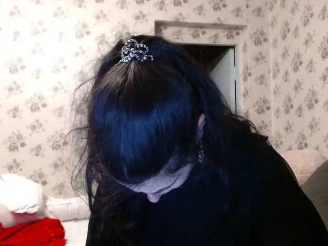 Offline KristiWhite on BongaCams