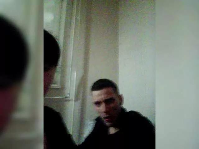 Offline Laylay13 on BongaCams