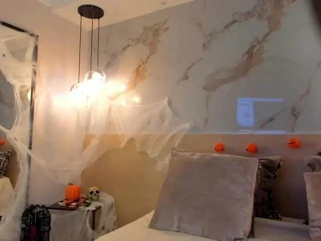 BongaCams leathompson1 is Freechat leathompson1 — I love fun, daring, sincere and talkative people, do you like to be daring? You are in the right place