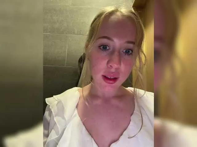 BongaCams Likachkaa is Freechat Likachkaa — vibrations of lovens, your hard cock when looking at me, compliments and gifts