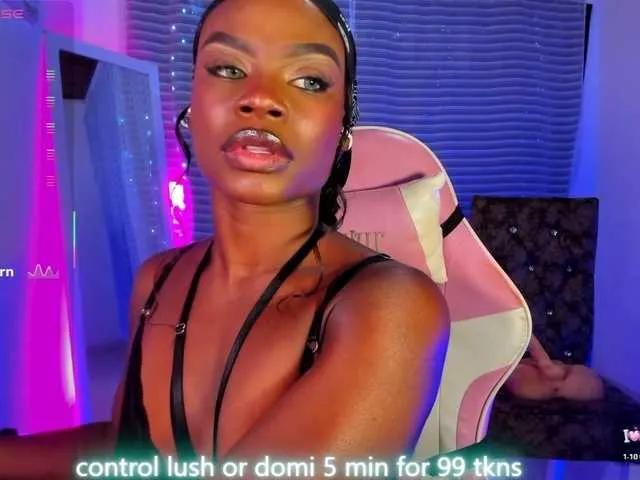 LinsyAdams — I get excited by a captivating person, sure of herself, that he knows how to dance and if he does not know he accepts him to teach him, to move at the same rhythm