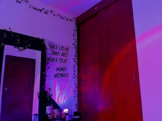 Freechat littlekayla on BongaCams