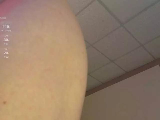 Offline LizaLove on BongaCams