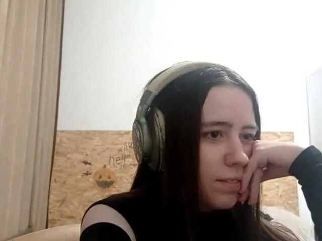 BongaCams LorrieRingham is Freechat LorrieRingham — Passion, confidence, playful teasing, deep eye contact, and respect. We get excited by good vibes, fun energy, and people who know how to mix kindness with a little spice.