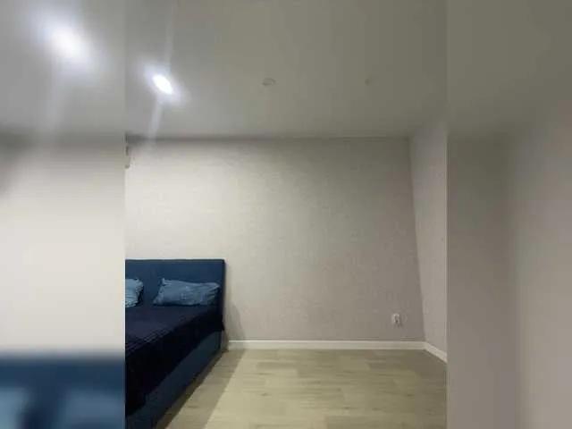 Offline Love-me11 on BongaCams