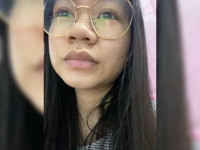 Freechat Lovefeetnude-1 on BongaCams