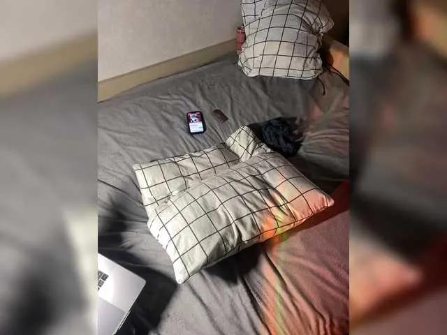 BongaCams Lovemilss is Freechat Lovemilss — Token