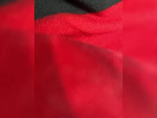 Luanaaa on BongaCams