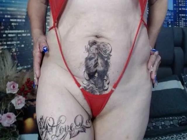 Offline Lucy-mature on BongaCams