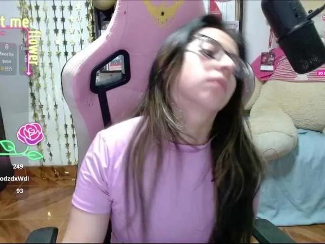 Offline Maggie-Fox on BongaCams