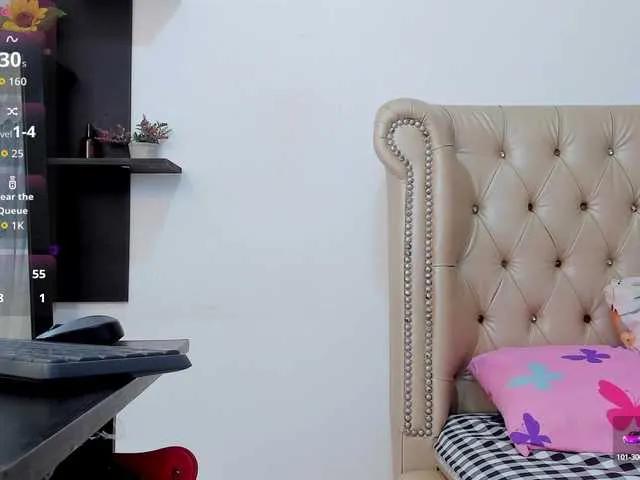 Freechat MatureBlonde on BongaCams