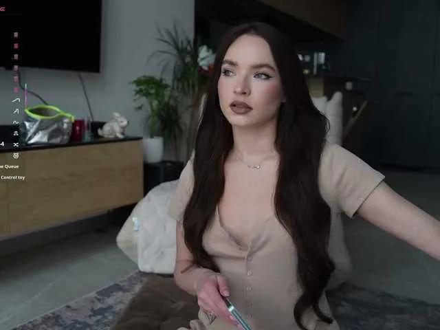 Merrimarina — I like men with good manners and a sense of humor.