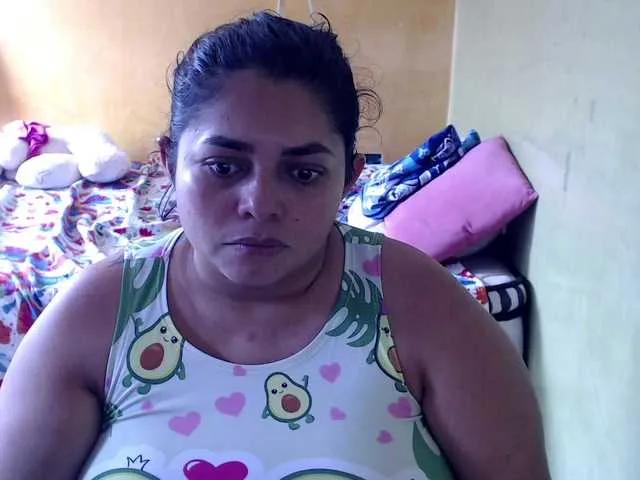 mia-naughty — I am excited by users who have a good vibe, who support my effort and time in front of the camera.