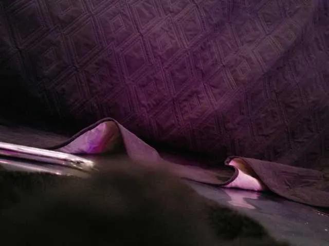 Offline Midnightrose11 on BongaCams