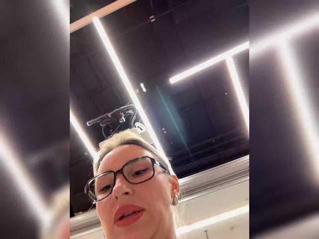 Freechat Miss-Fetish on BongaCams