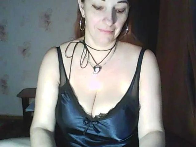 Offline MissieLorrie on BongaCams