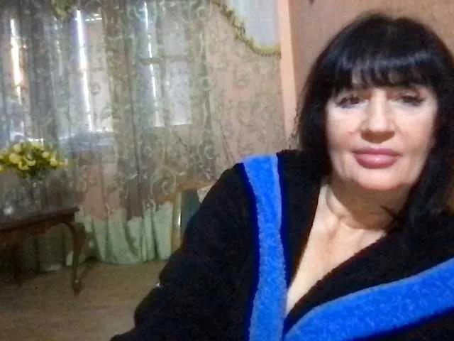 Freechat mmiissiiss1 on BongaCams