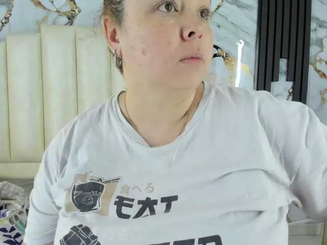 Freechat mollieblue69 on BongaCams