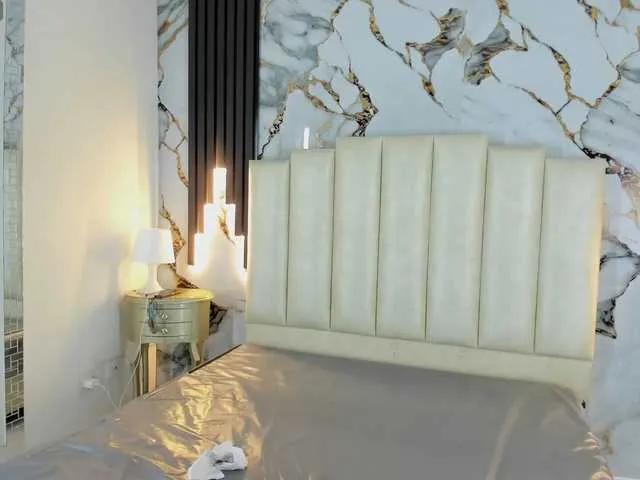 Freechat mollieblue69 on BongaCams