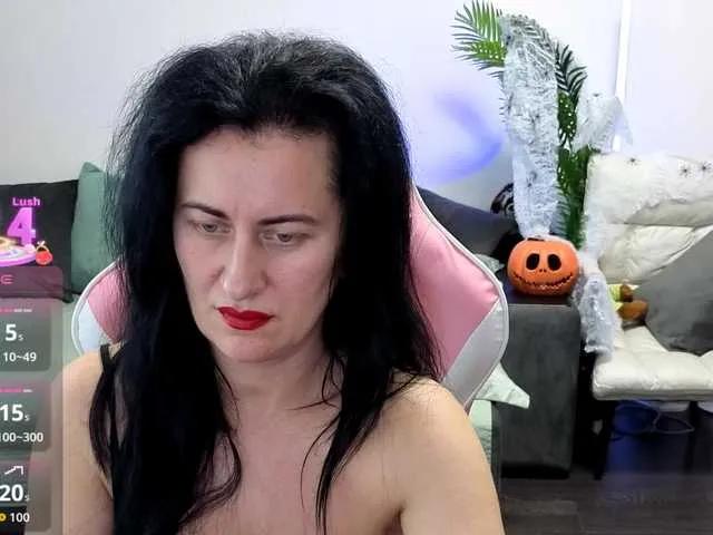 Offline monica-blackk on BongaCams