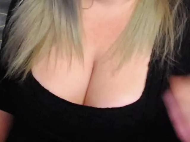 Offline Nimphotease on BongaCams