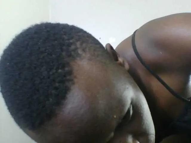 Petitegoddess on BongaCams