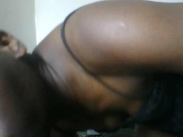 Petitegoddess on BongaCams