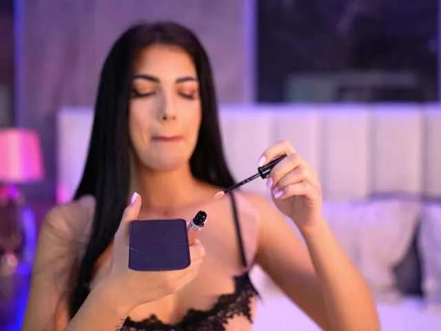 Freechat RaisaKali on BongaCams