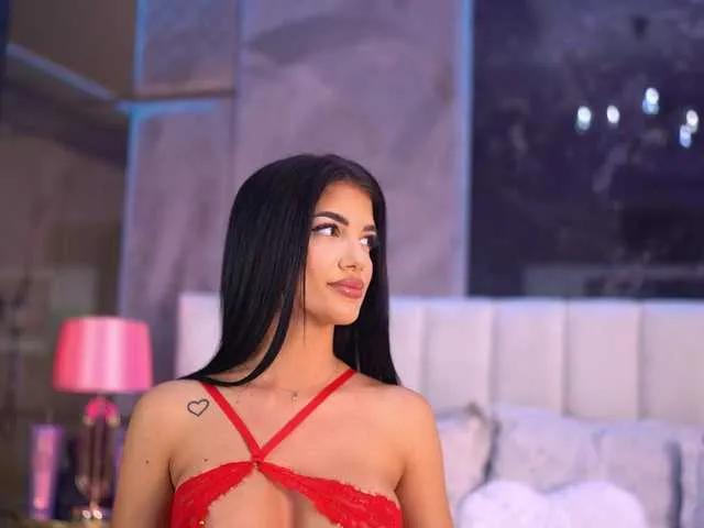 Freechat RaisaKali on BongaCams