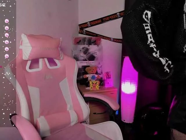 Offline Rydel-Sherryy on BongaCams