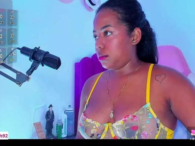 Sammypeach on BongaCams 