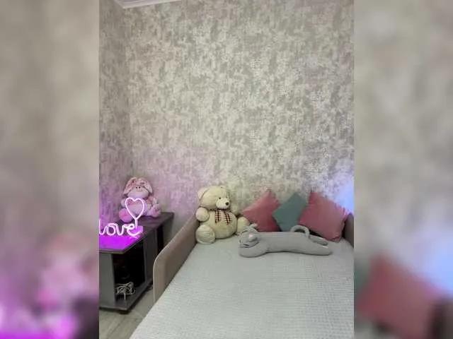 Offline SeXXyMagic on BongaCams