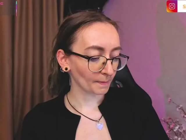 Freechat ShiroHeby on BongaCams