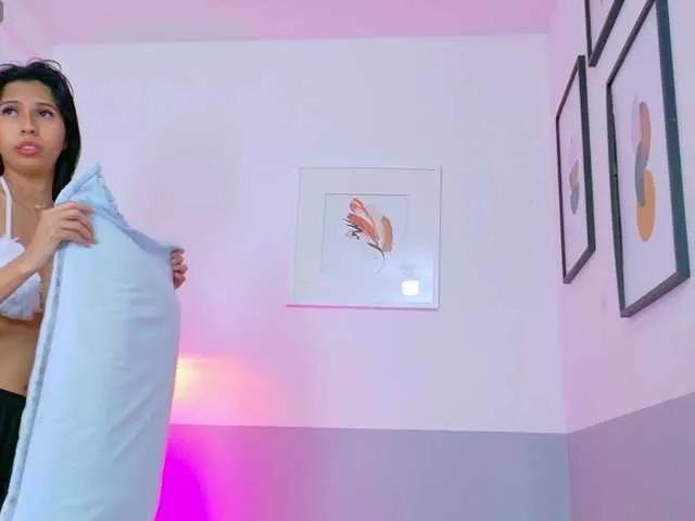 Offline skinnyprinces on BongaCams