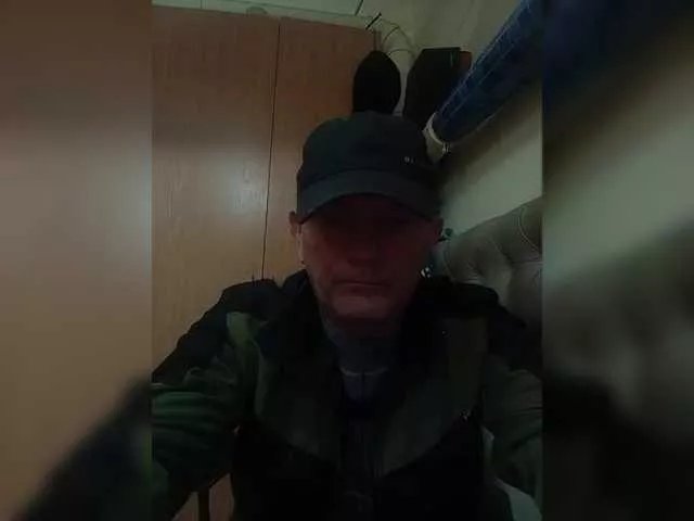 Offline solder-3 on BongaCams