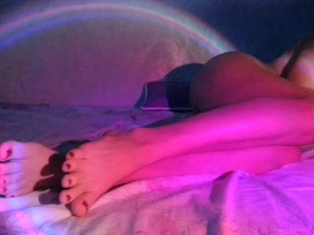 Offline Starfeet on BongaCams