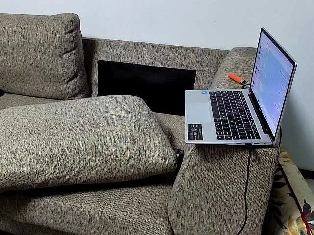 Offline Sweetheartcocomwllow on BongaCams