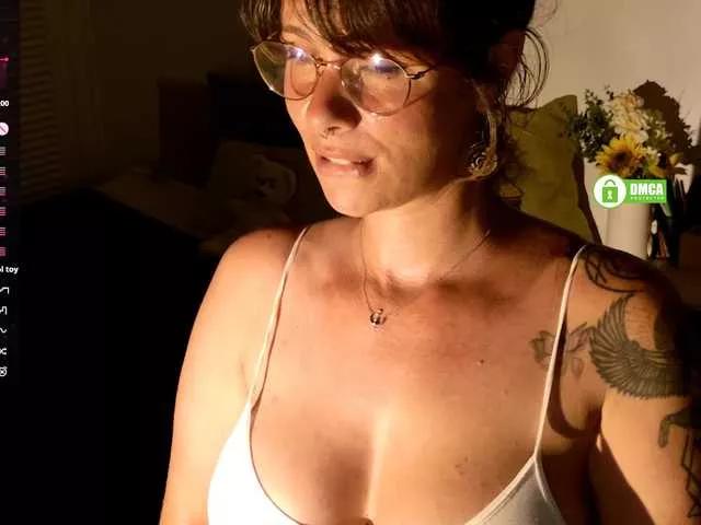 Freechat SweetLilLulu on BongaCams