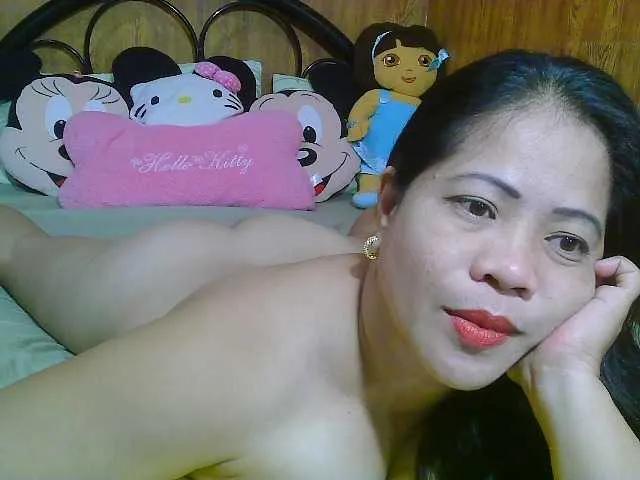 Offline Sweetlips69 on BongaCams