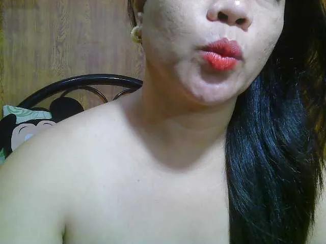 Offline Sweetlips69 on BongaCams