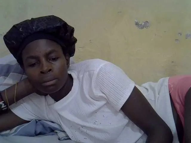 Offline Sweetpussie on BongaCams